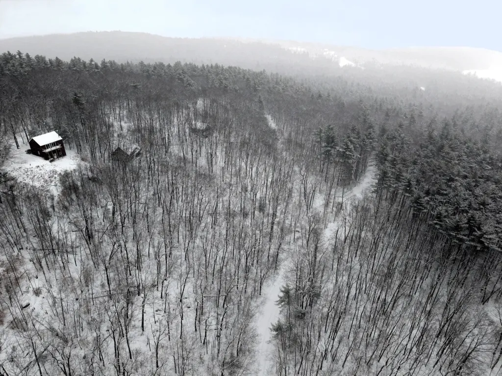 22 West Bergamo Road Madison NH 03849