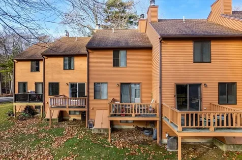 27 Dunvegan Woods Drive Hampton NH 03842