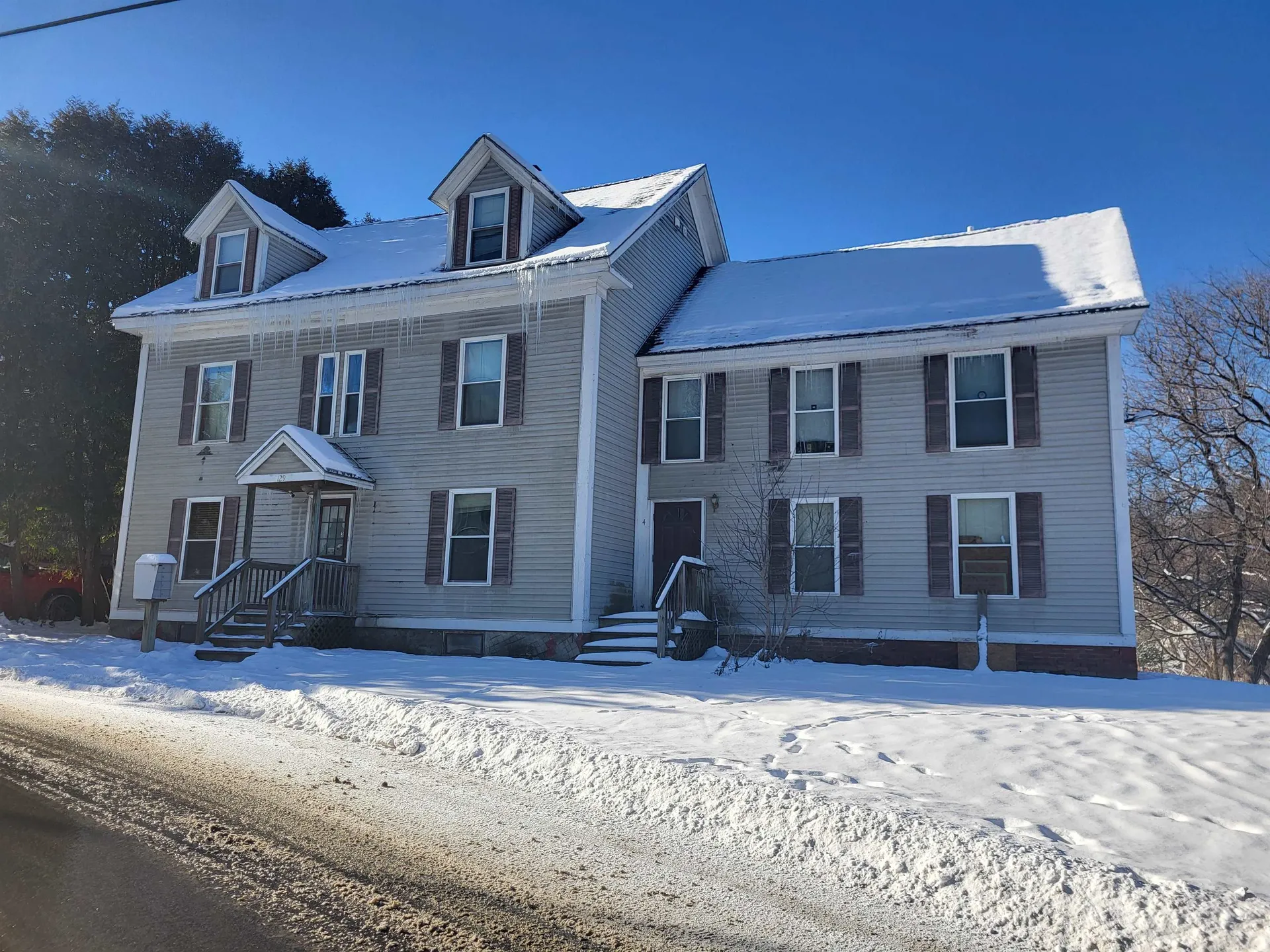 129 Elm Street St. Johnsbury VT 05819