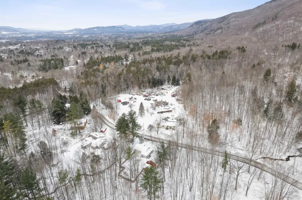 714 Notch Road Mendon VT 05701