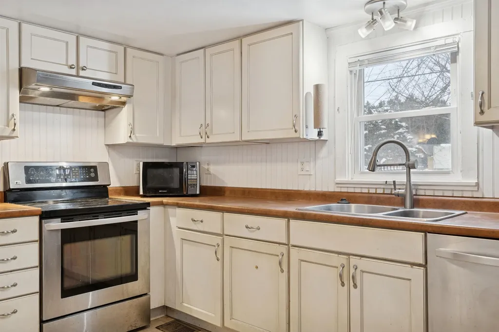 714 Notch Road Mendon VT 05701