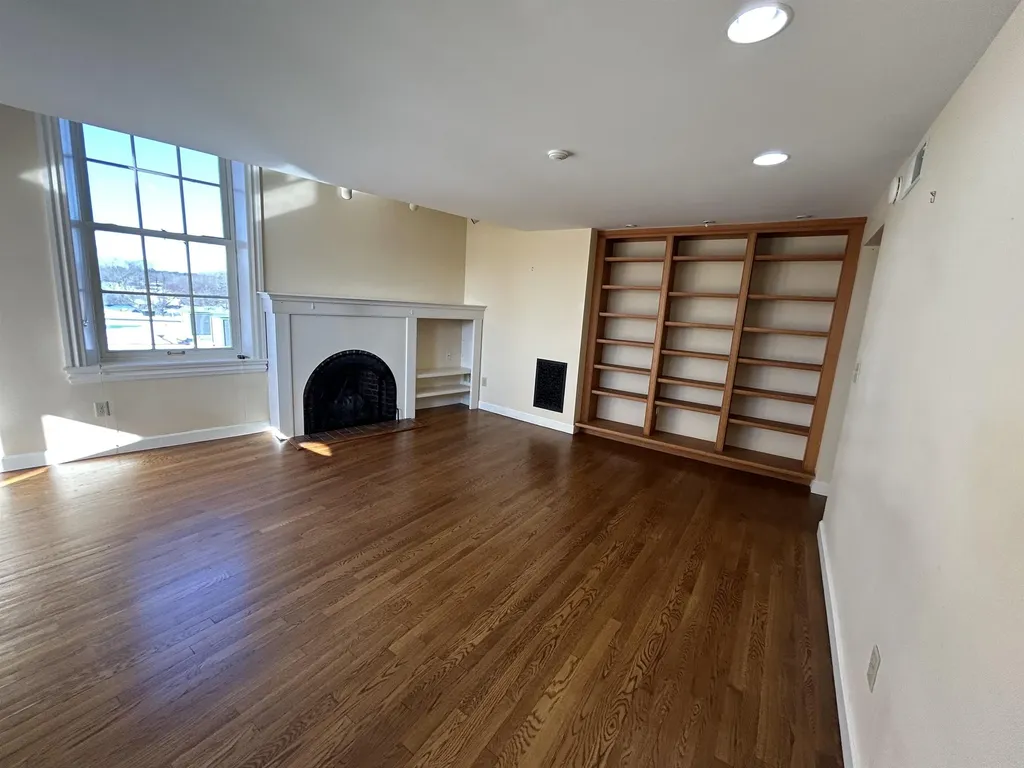 163 Water Street Exeter NH 03833