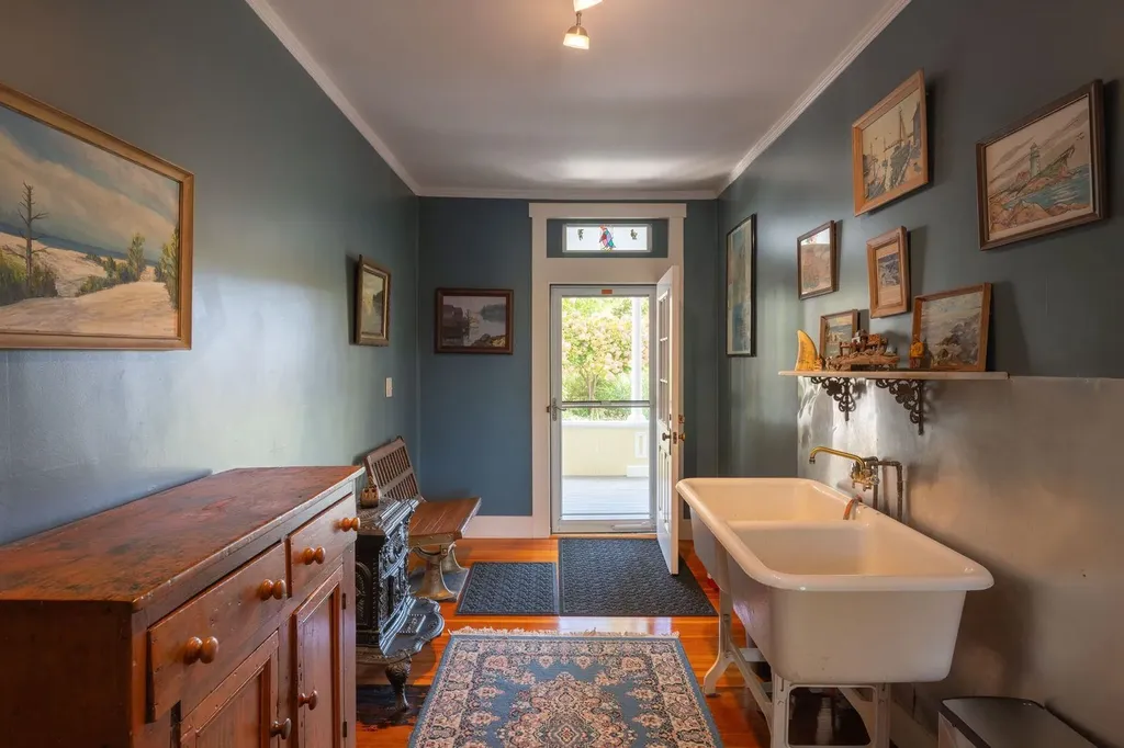 11 Cream Pot Hill Road Hinsdale NH 03451