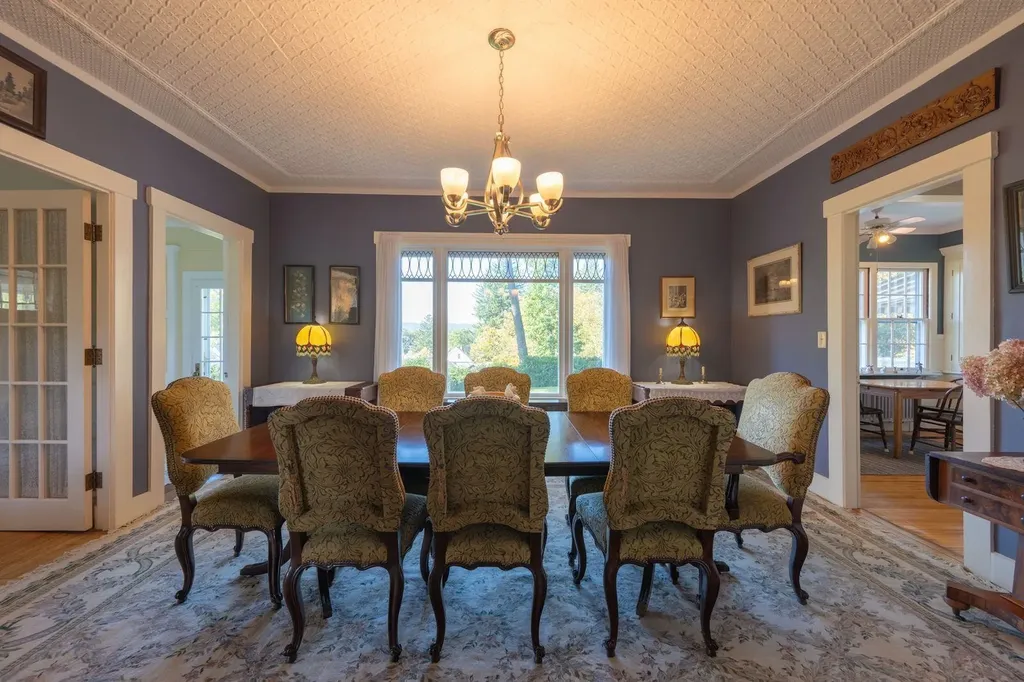 11 Cream Pot Hill Road Hinsdale NH 03451