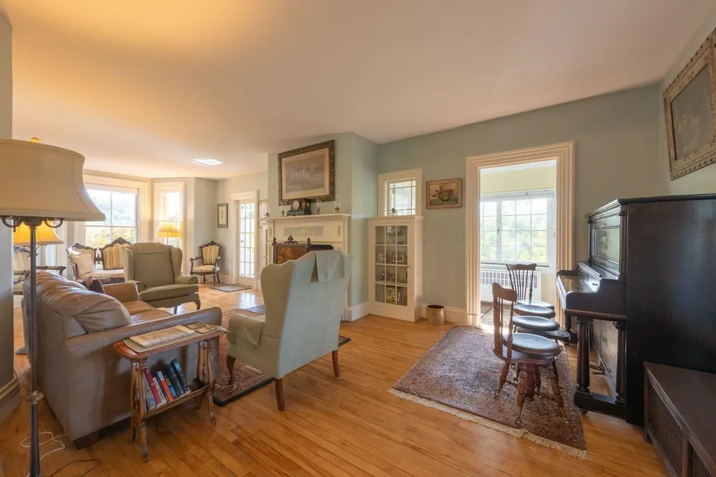 11 Cream Pot Hill Road Hinsdale NH 03451