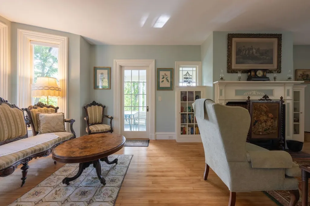 11 Cream Pot Hill Road Hinsdale NH 03451