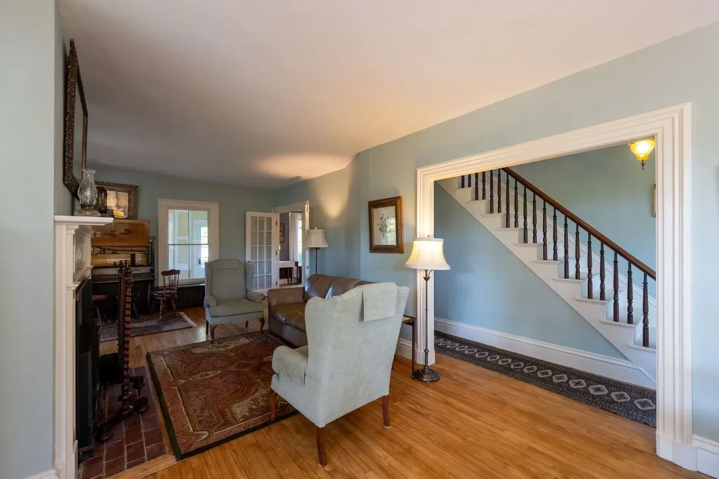 11 Cream Pot Hill Road Hinsdale NH 03451