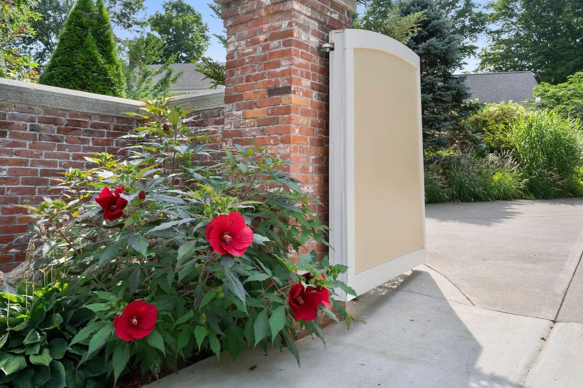 11 Cream Pot Hill Road Hinsdale NH 03451