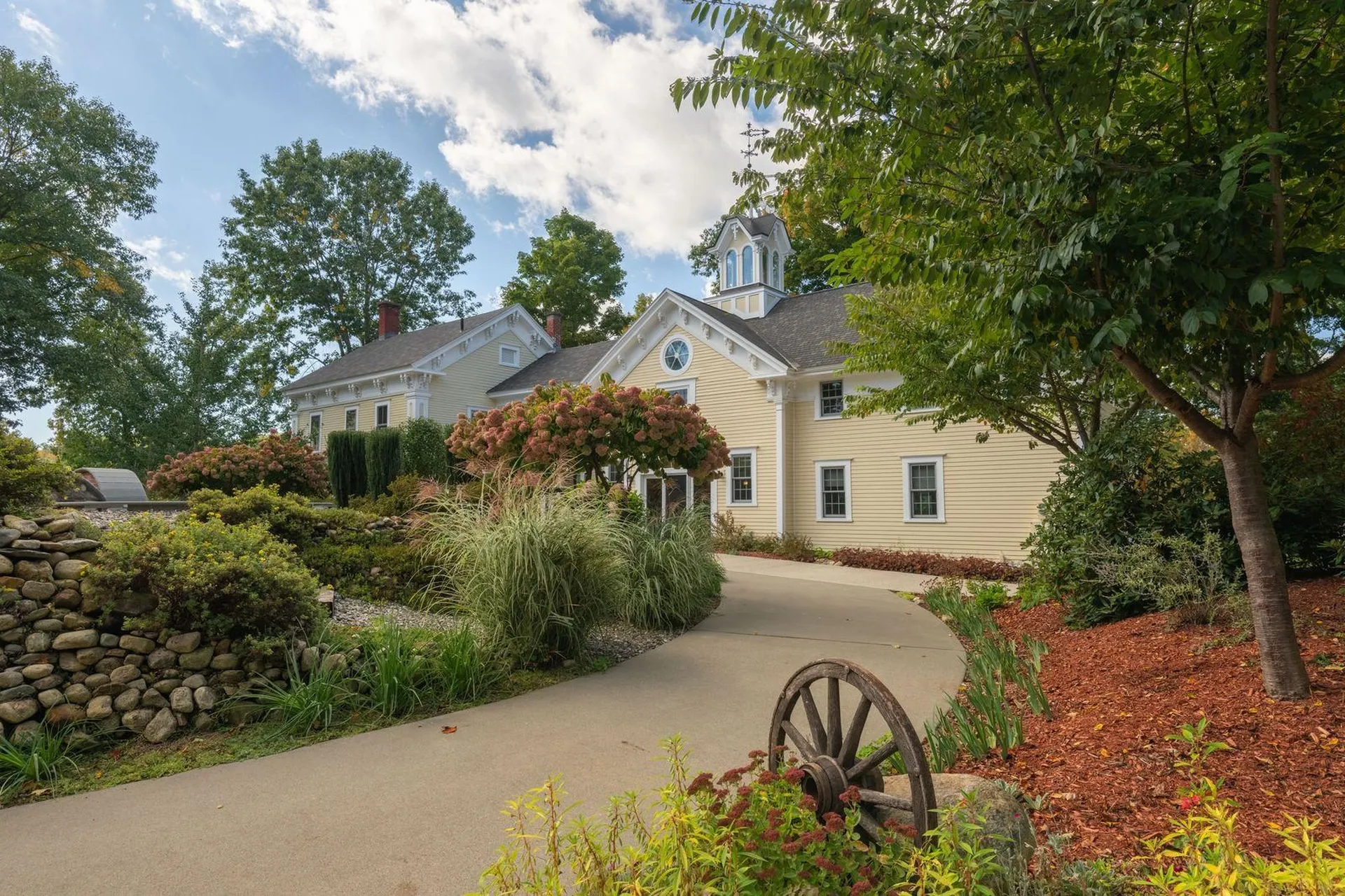 11 Cream Pot Hill Road Hinsdale NH 03451