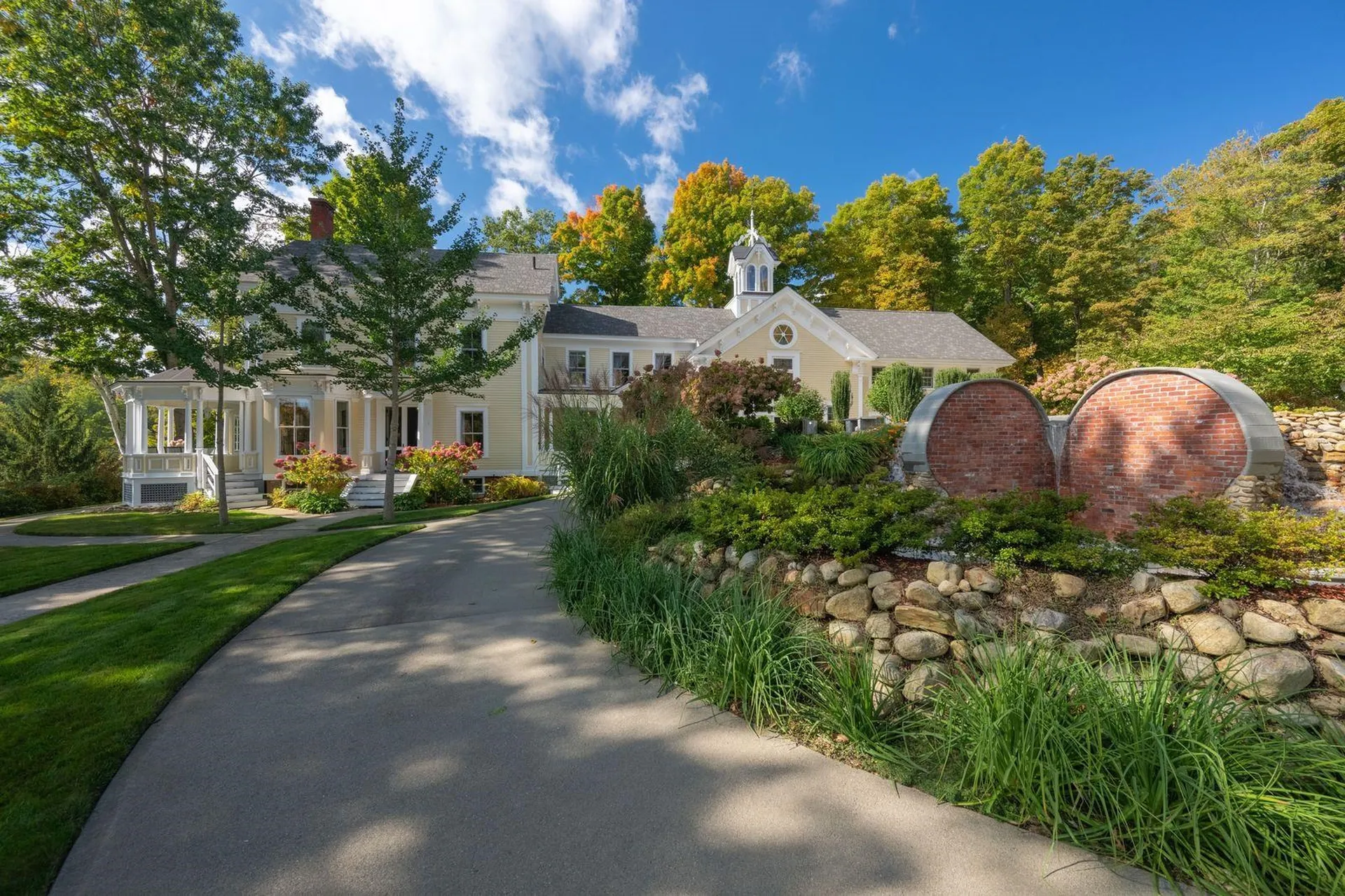 11 Cream Pot Hill Road Hinsdale NH 03451