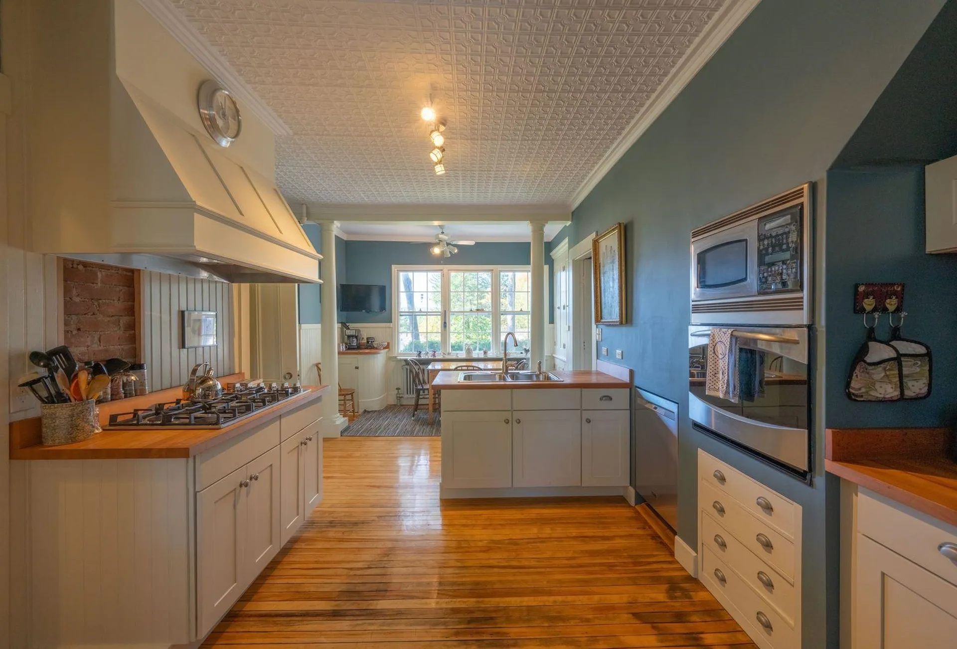 11 Cream Pot Hill Road Hinsdale NH 03451