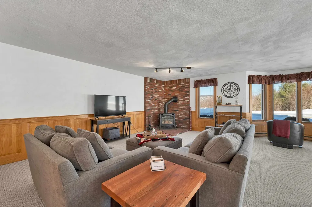 P61 Christmas Mountain Road Bartlett NH 03838