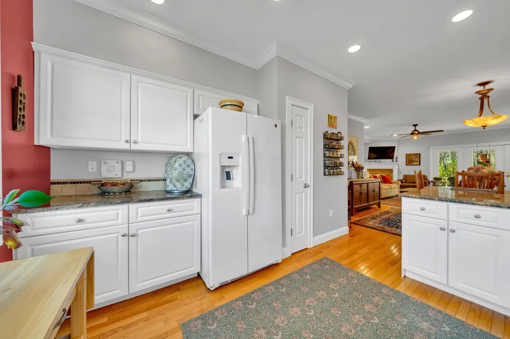 131 Court Street Exeter NH 03833