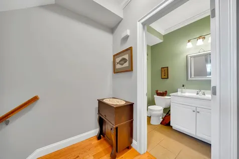 131 Court Street Exeter NH 03833