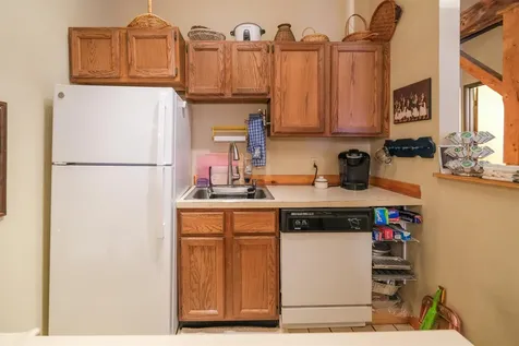 145 Main Street Ludlow VT 05149