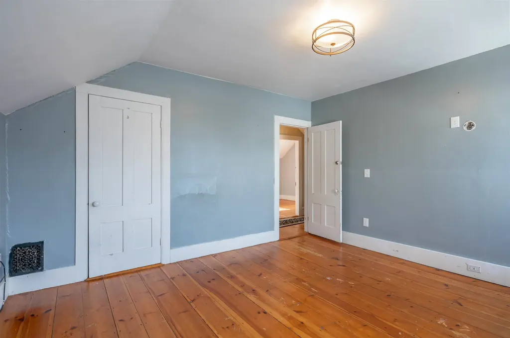 5 Merrimack Street Nashua NH 03064