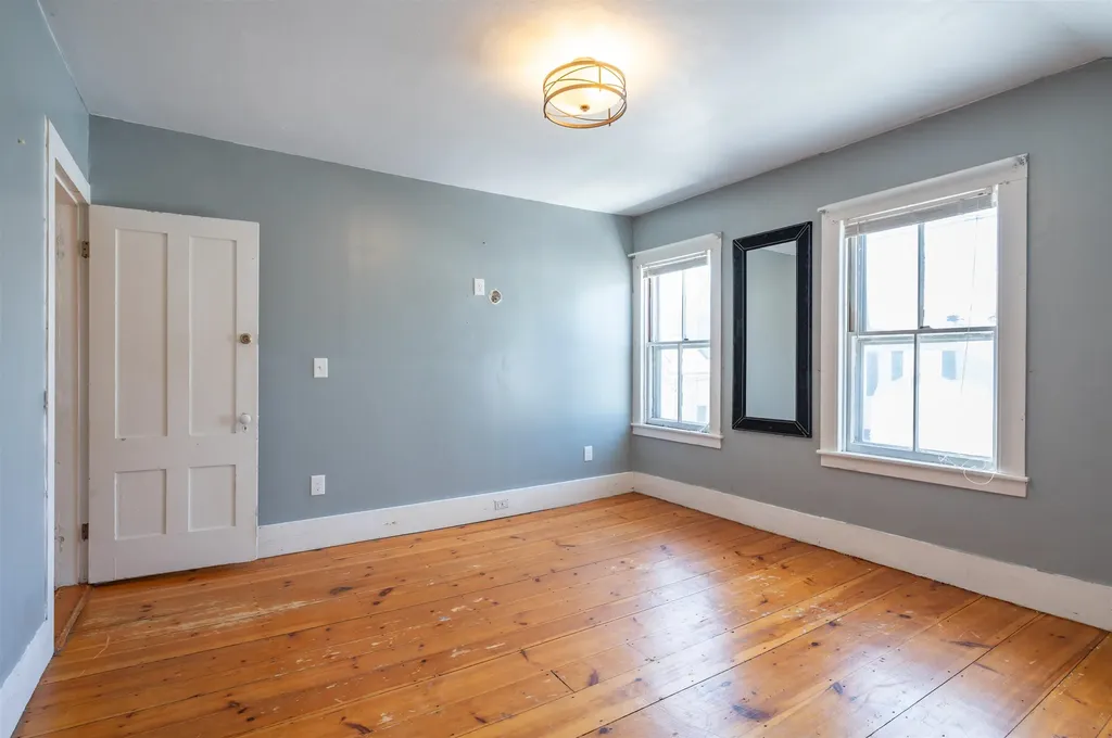 5 Merrimack Street Nashua NH 03064