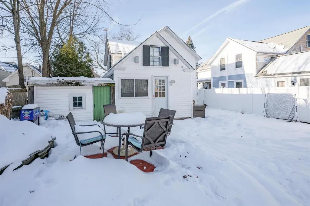 5 Merrimack Street Nashua NH 03064
