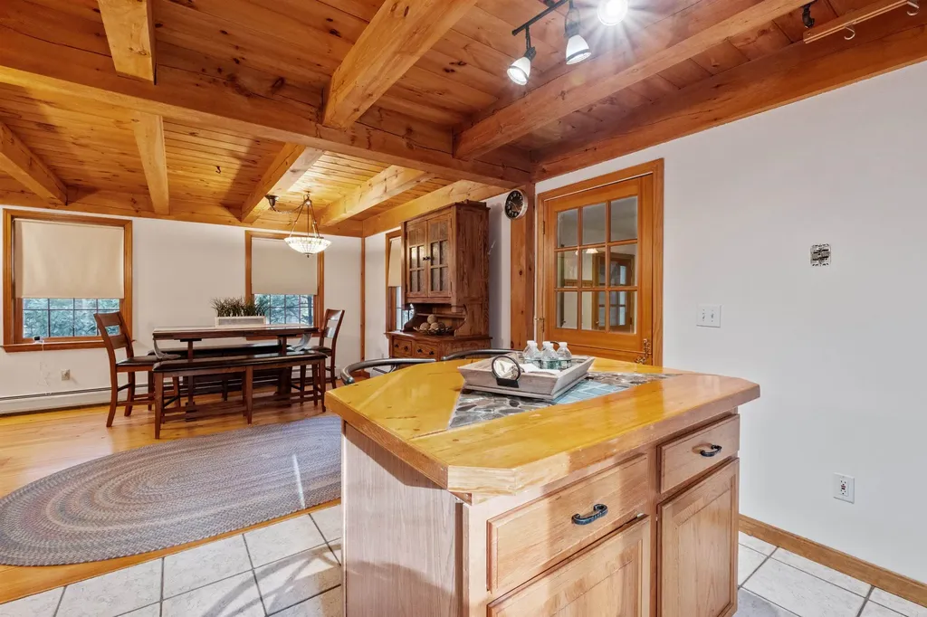 35 Merry Hill Road Barrington NH 03825