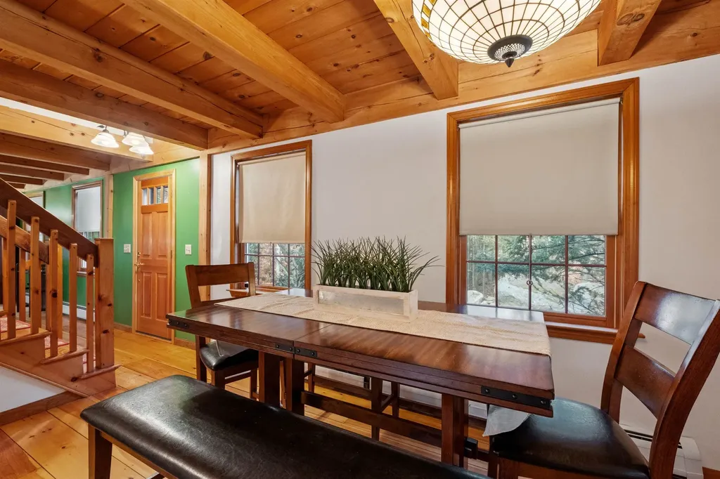 35 Merry Hill Road Barrington NH 03825