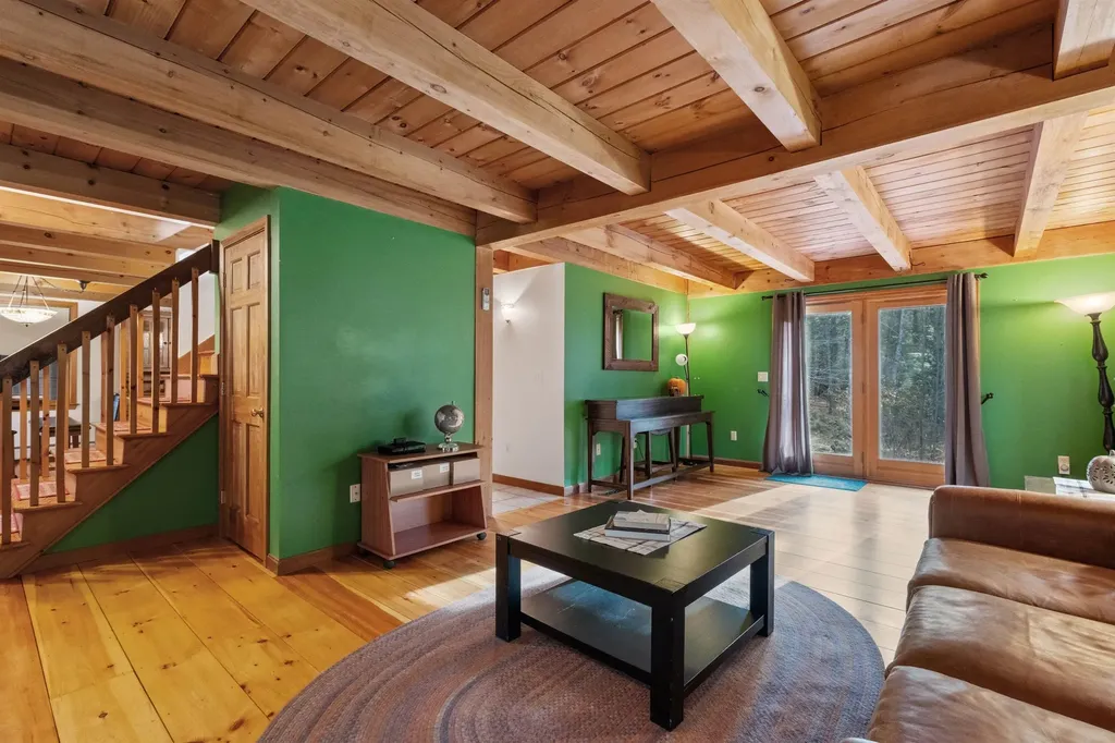 35 Merry Hill Road Barrington NH 03825