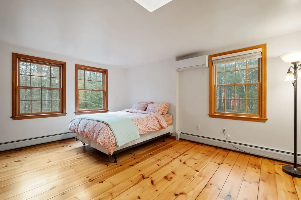 35 Merry Hill Road Barrington NH 03825