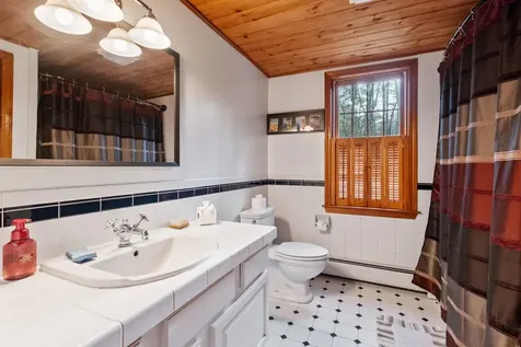 35 Merry Hill Road Barrington NH 03825