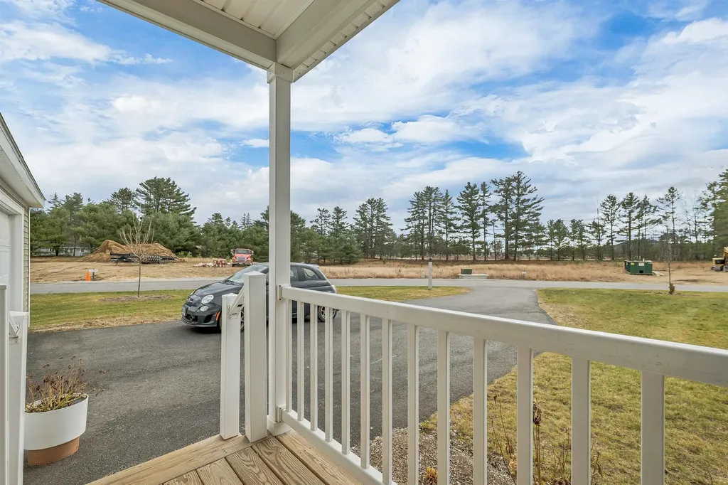 15-B Wildflower Lane Plymouth NH 03264