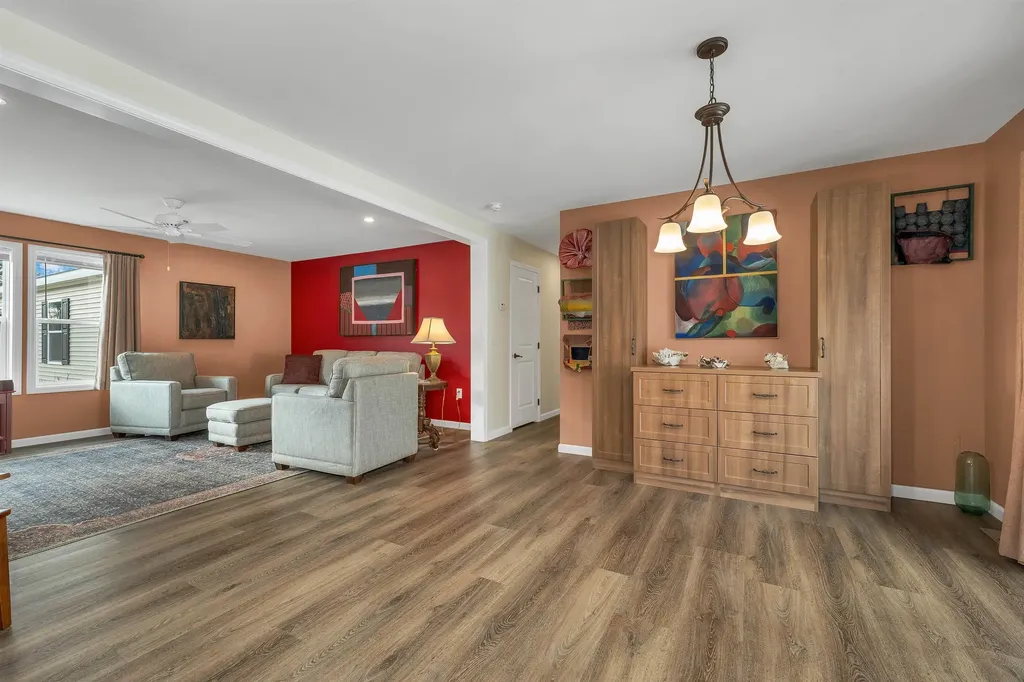 15-B Wildflower Lane Plymouth NH 03264