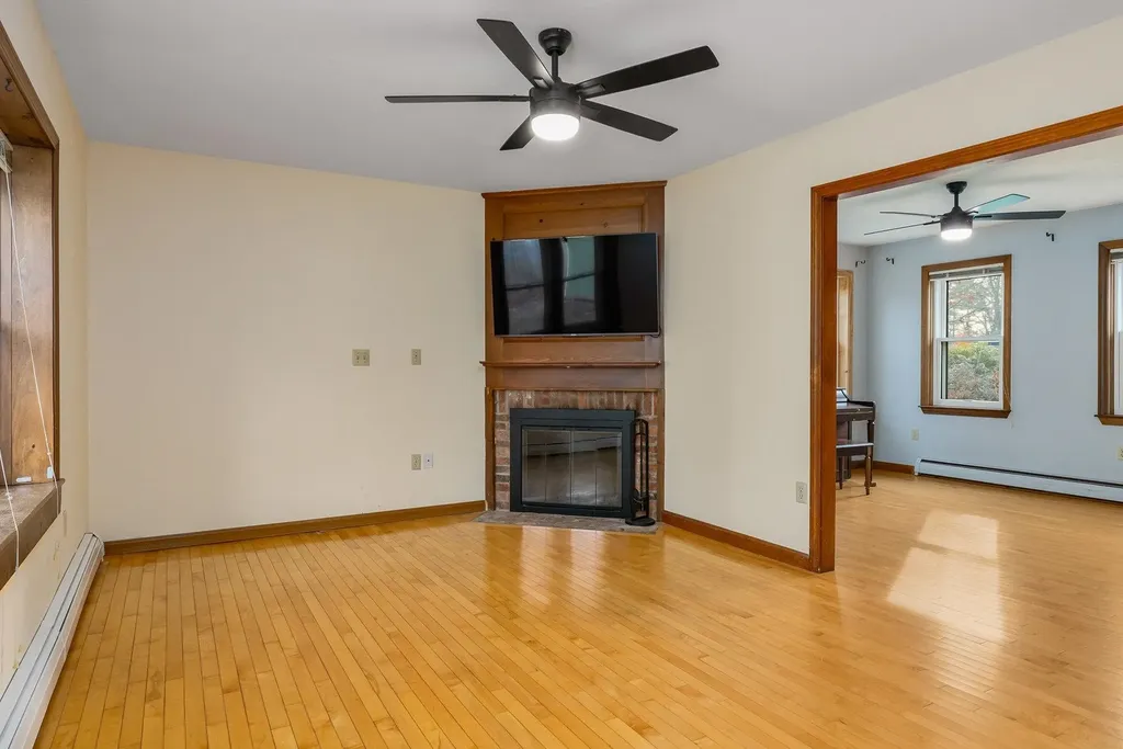 8 River Bend Circle Exeter NH 03833