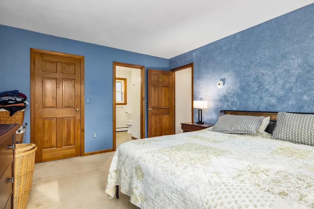 8 River Bend Circle Exeter NH 03833