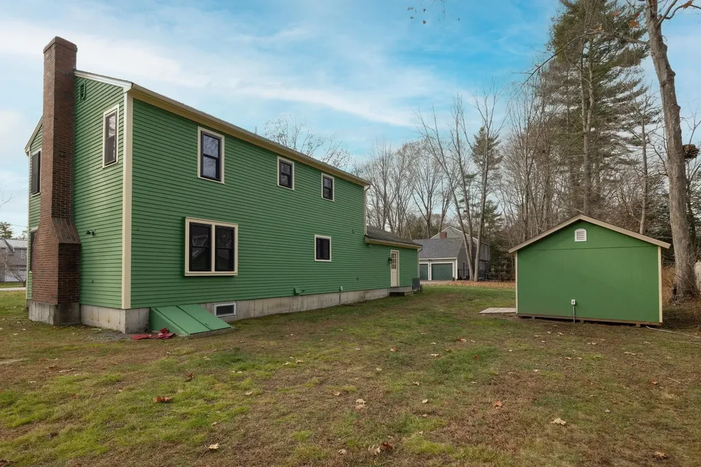 8 River Bend Circle Exeter NH 03833