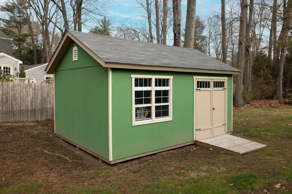 8 River Bend Circle Exeter NH 03833