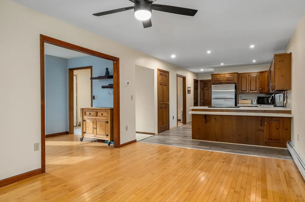 8 River Bend Circle Exeter NH 03833