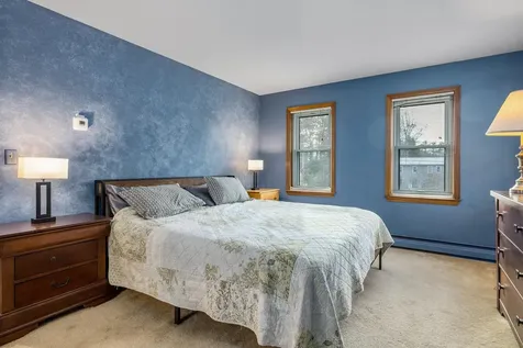 8 River Bend Circle Exeter NH 03833