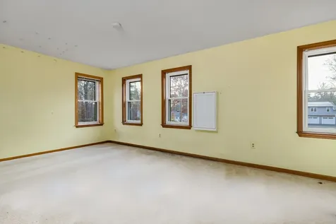 8 River Bend Circle Exeter NH 03833