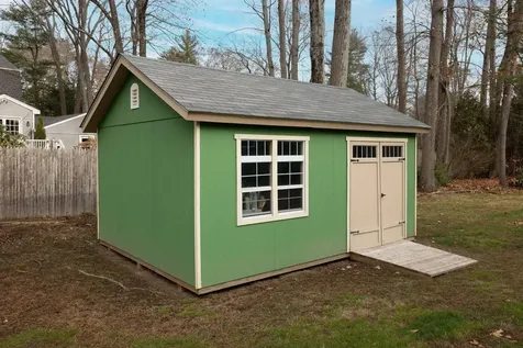 8 River Bend Circle Exeter NH 03833