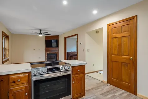 8 River Bend Circle Exeter NH 03833