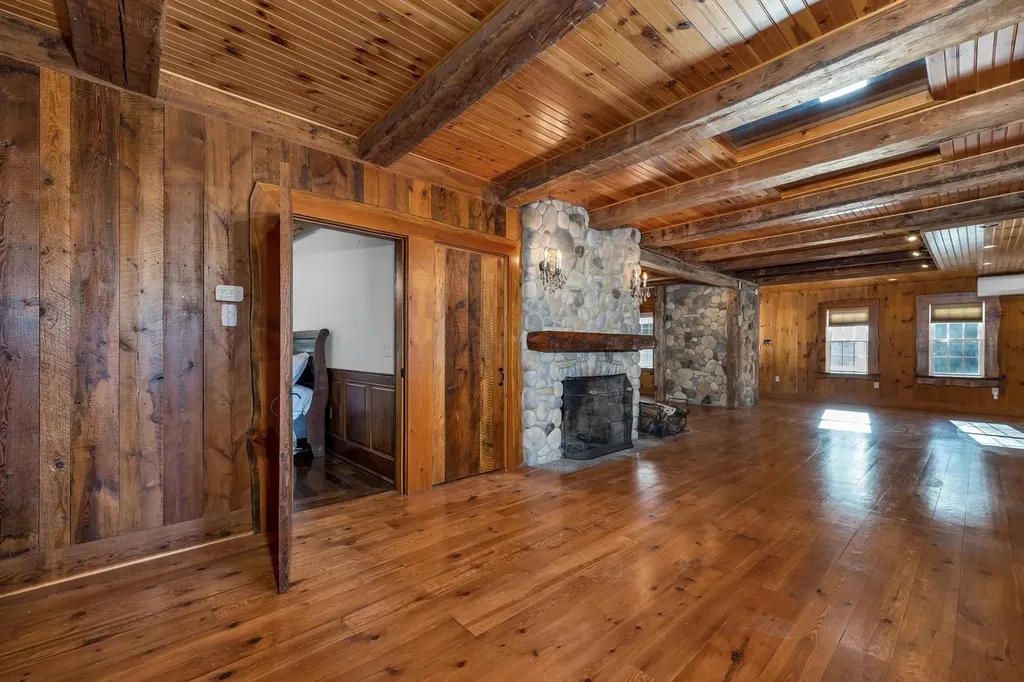 475 Governor Wentworth Highway Wolfeboro NH 03894