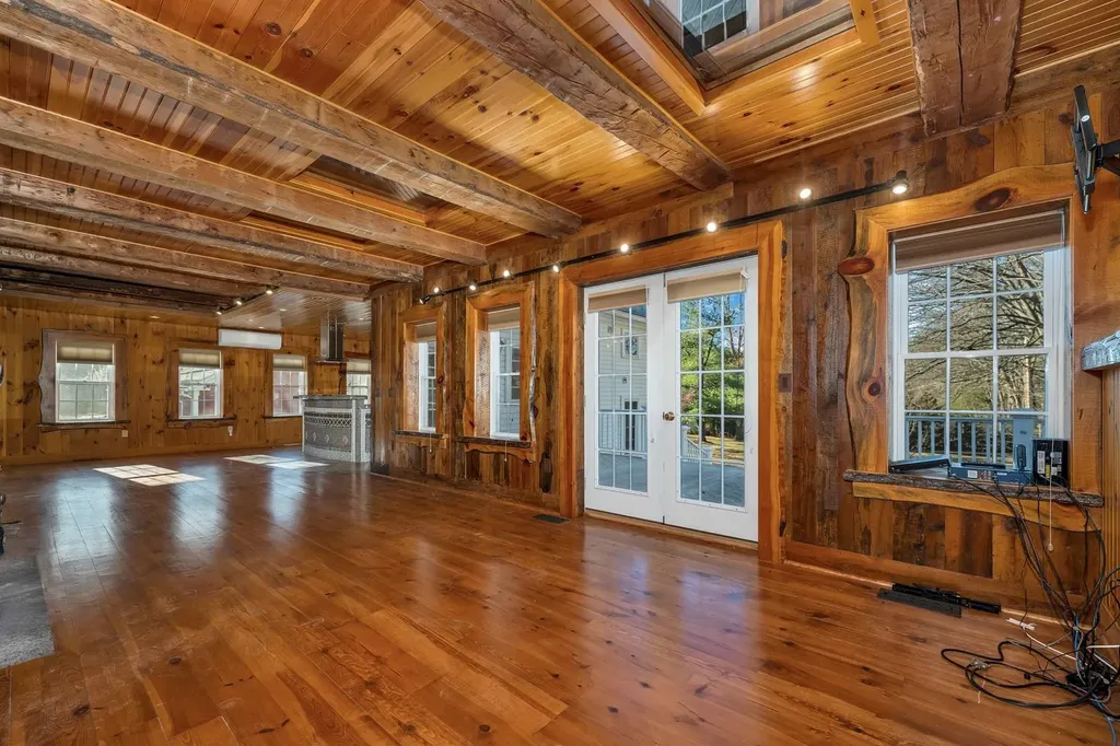 475 Governor Wentworth Highway Wolfeboro NH 03894