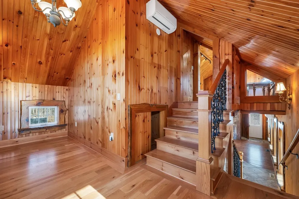 475 Governor Wentworth Highway Wolfeboro NH 03894