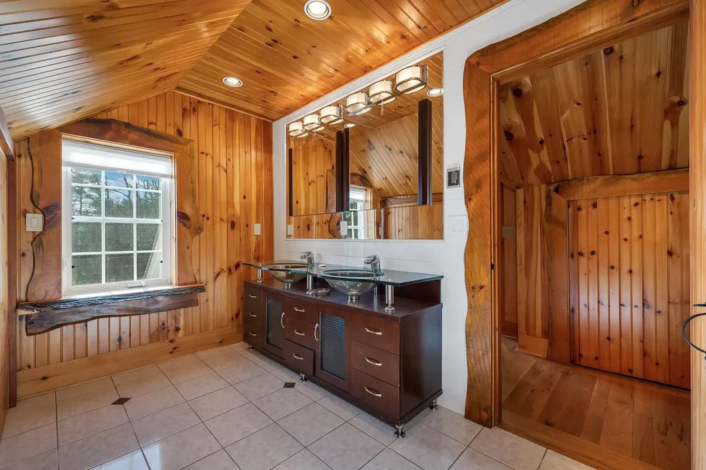 475 Governor Wentworth Highway Wolfeboro NH 03894