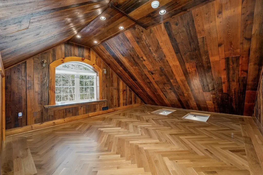 475 Governor Wentworth Highway Wolfeboro NH 03894