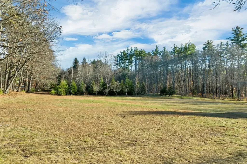 475 Governor Wentworth Highway Wolfeboro NH 03894