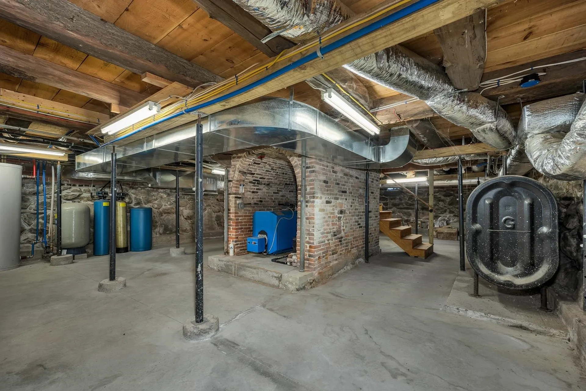 475 Governor Wentworth Highway Wolfeboro NH 03894