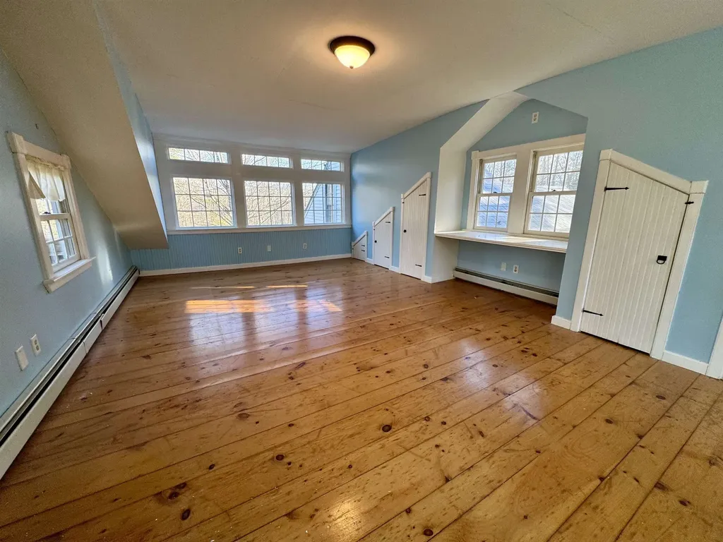 999 Upper Plain Bradford VT 05033