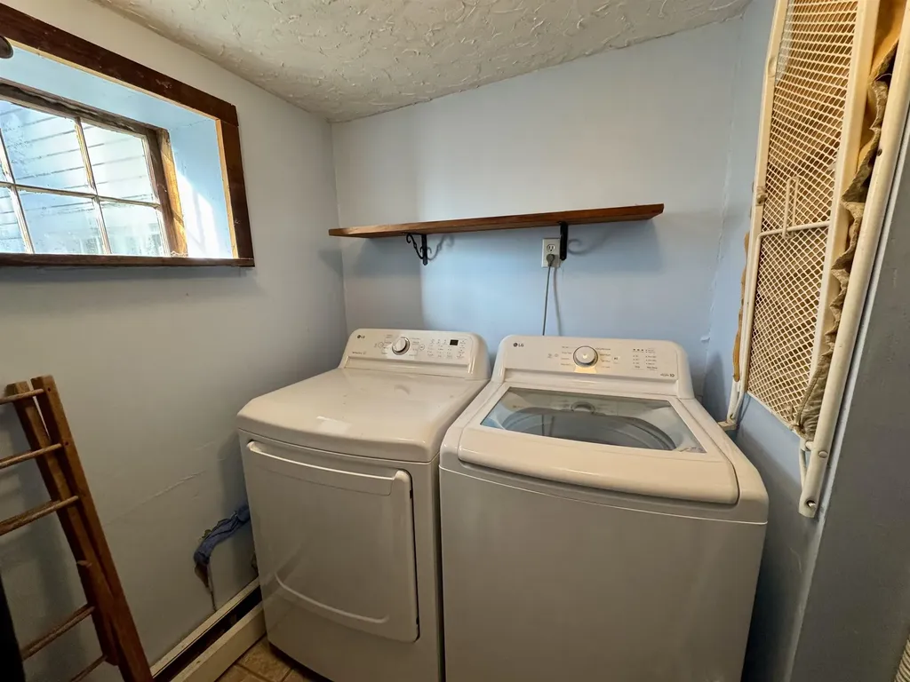 999 Upper Plain Bradford VT 05033