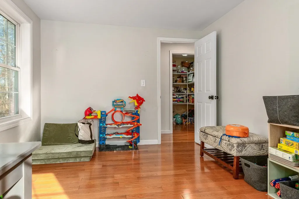 85 Priest Road Nottingham NH 03290