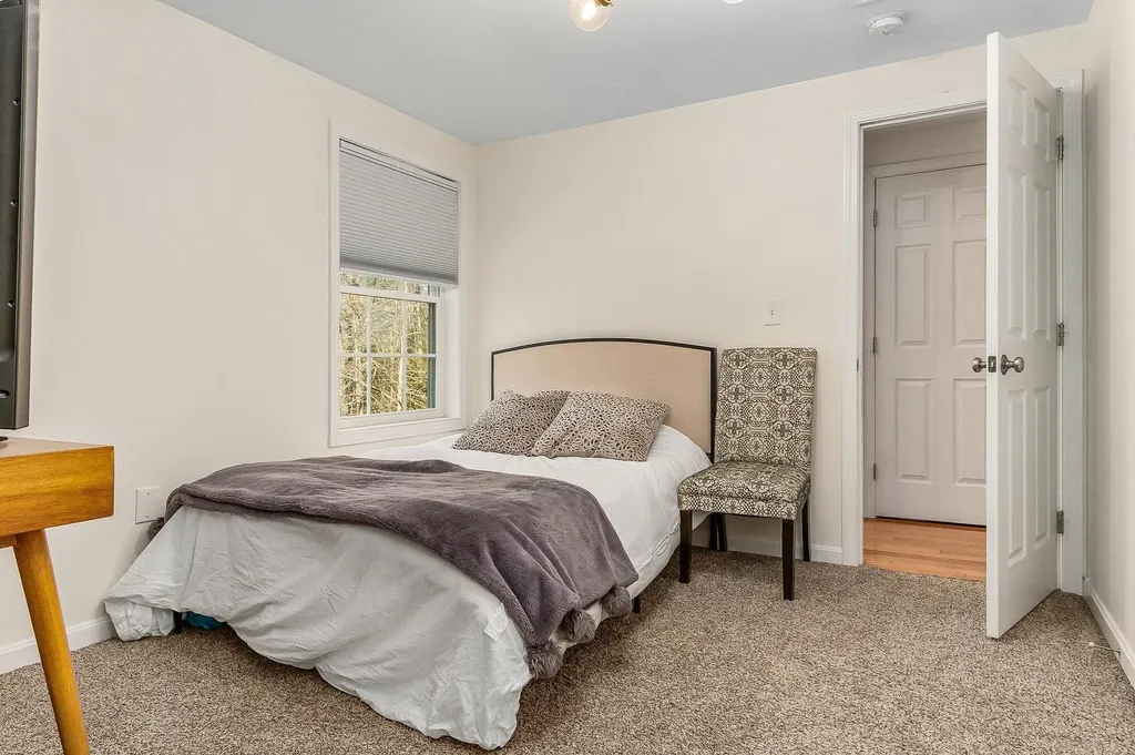 85 Priest Road Nottingham NH 03290