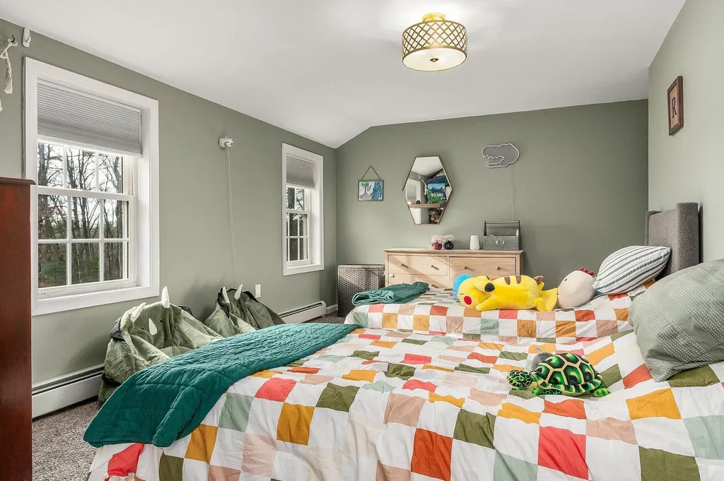 85 Priest Road Nottingham NH 03290